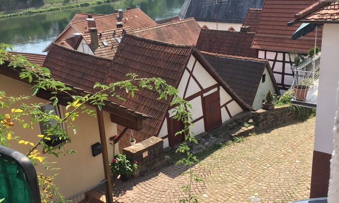 Hirschhorn House | It is the former supply house of Hirschhorn Castle.