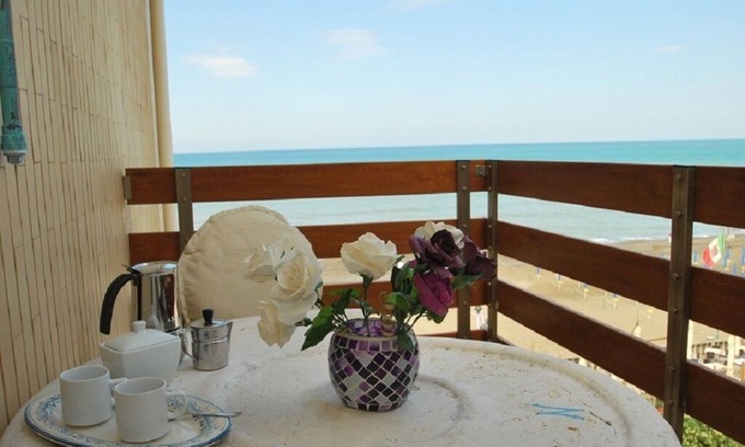 Marina di Castagneto Carducci Apartment | Appartamento- Murex - Studio Apartment, Sleeps 3