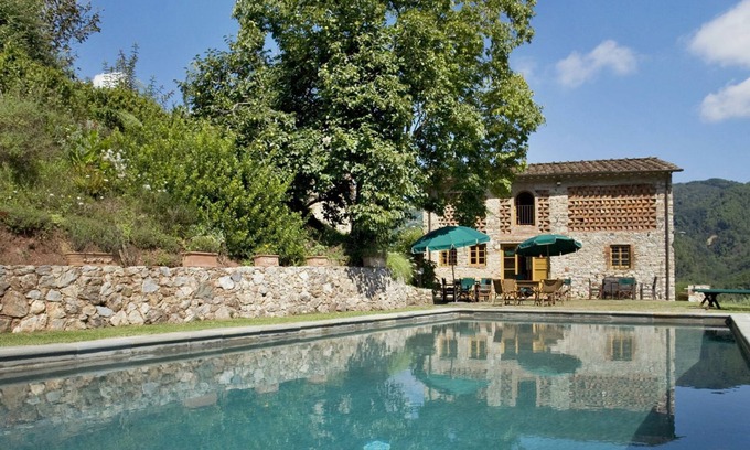 Pescaglia Villa | Villa in Torcigliano with 5 bedrooms sleeps 10