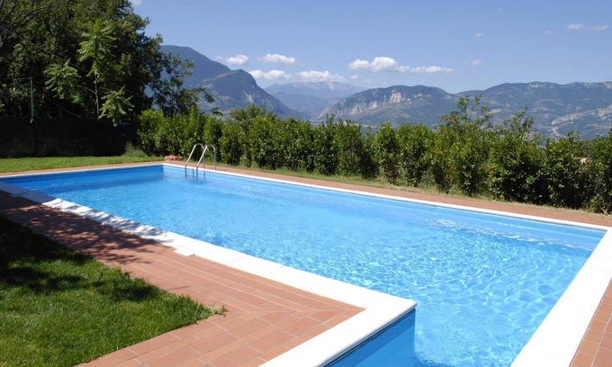 San Valentino In Abruzzo Villa | Mansion in San Valentino with Pool