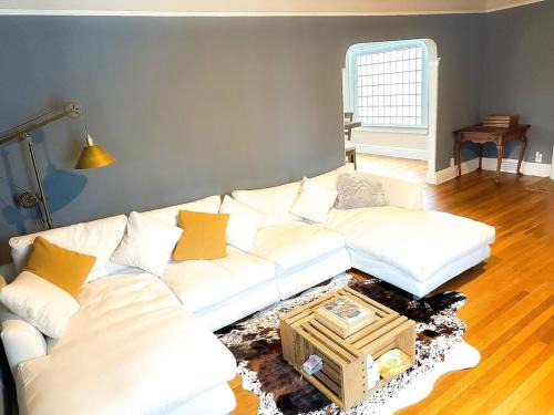 Cleveland House | IvyLand Pines