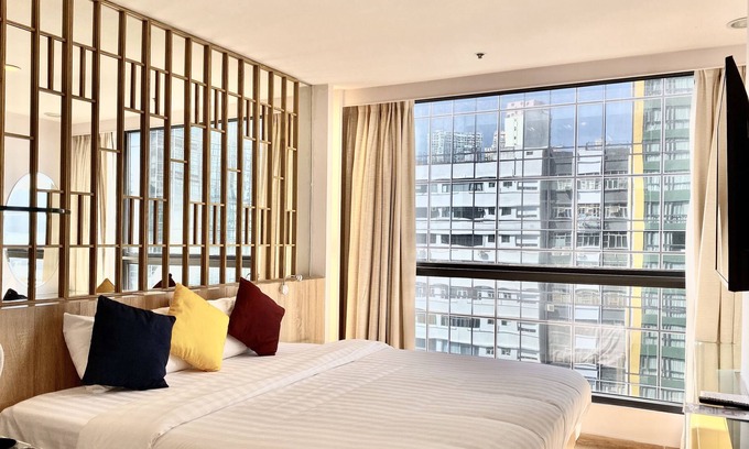Eastern Kowloon Hotel | IW Hotel