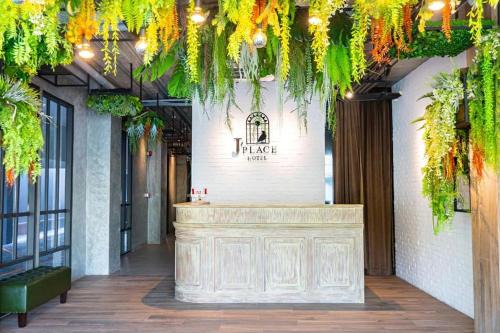 Chan Kasem Hotel | J PLACE HOTEL