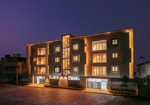 Peelamedu Apartment | J Square Inn