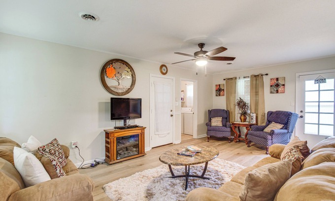 Tougaloo House | Jackson Home w/Patio, 2 Grills & Ping-Pong Table!