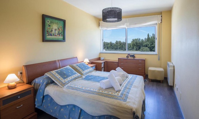 Sarria Apartment | JacobeAndo