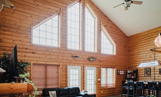 Oglesby Cabin | Jacuzzis & Family Kitchen & Entertainment Area