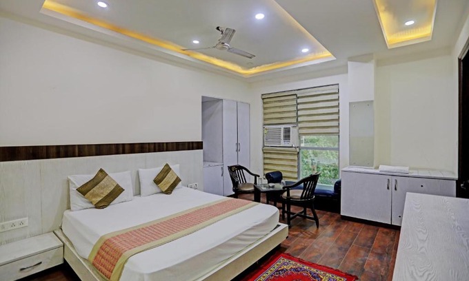 Motia Khan Hotel | Jai Premier @Paharganj