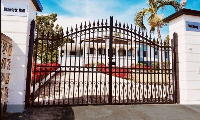 Runaway Bay House | Jamaican Villa. Gated driveway. Total privacy for1 to 8 guest. Beach 1 mile.