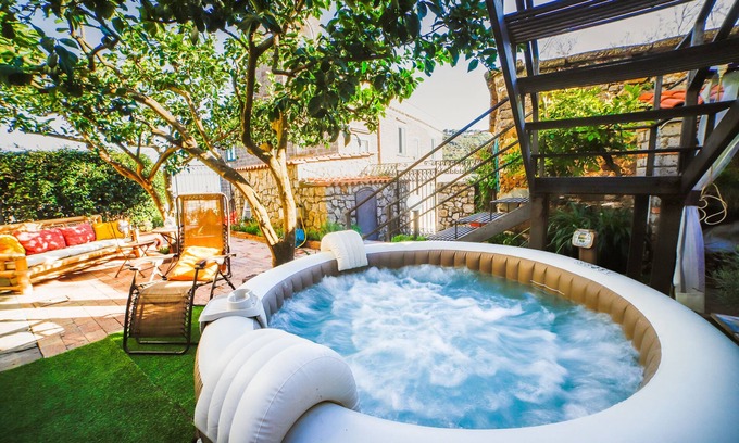 Termini House | Jamm - House with hot tub, terrace and parking