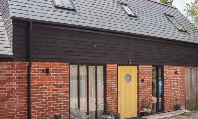 Lympstone Cottage | JAMS, family friendly, with a garden in Lympstone