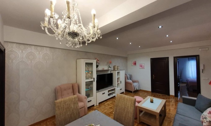 Gijon City Centre Apartment | JasJosé Centro The elegance