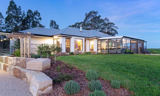 Greta Main House | Jasmine Lodge - Idyllic home with pool, mountain views and fire pit.