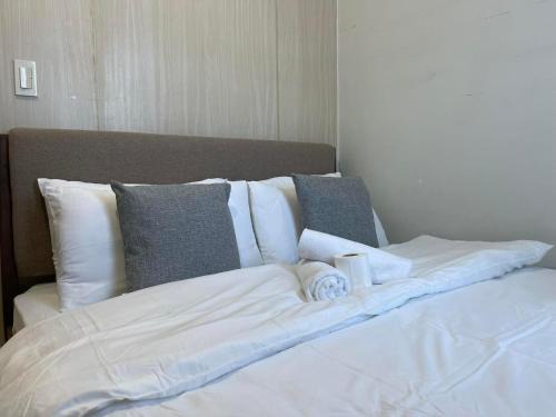 Bel-Air Apartment | Jazz Residences Makati City by darpm