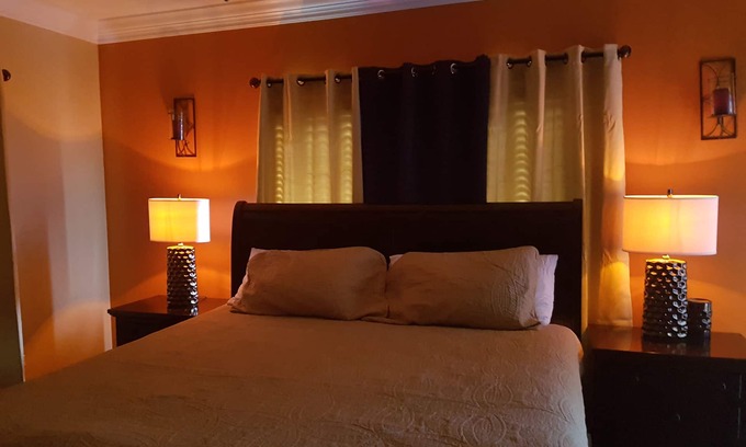 Savannah House | JC's Cozy Getaway is home away from home