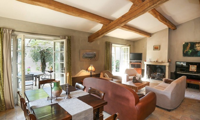 Nice Villa | JDV Holidays Maison Fleurie - characterful with private pool, overlooking Nice