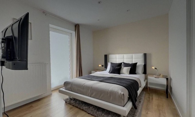 Ransart Apartment | Jean 1B Brussel-Charleroi-Airport