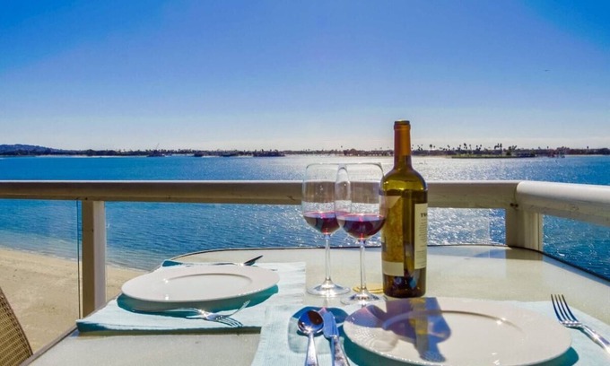 Crown Point Condo | Jeff's Riviera Villa Penthouse: Balcony Bay View!