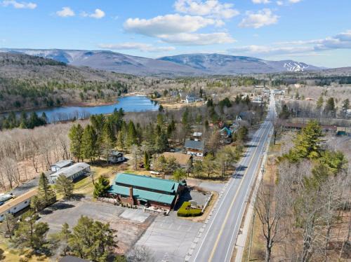 Tannersville Hotel | Jessie's Harvest House
