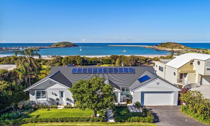Coffs Harbour Apartment | Jetty Beach Splendour Apartment