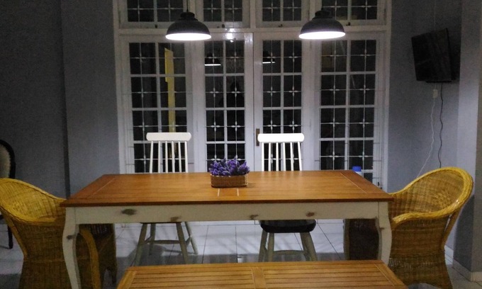 Depok House | Jogja Homestay Farm