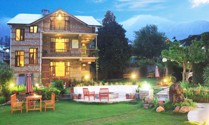 New Manali Hotel | Johnson Lodge & Spa