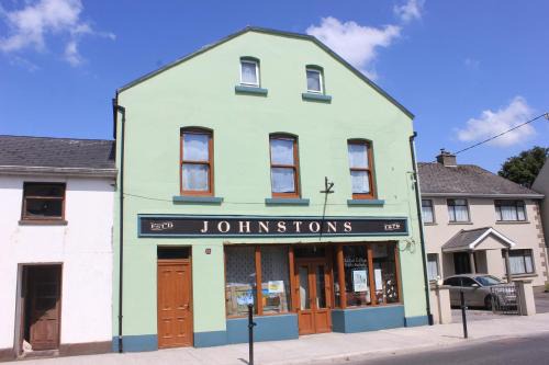 Kinvara Apartment | Johnston House: Historic Village Retreat
