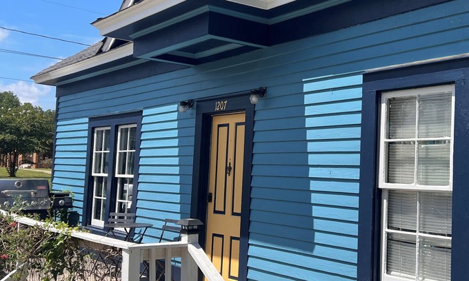 Newberry House | Johnstone-Rutherford Cottage