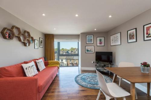 North Richmond Apartment | JOIVY Smart flat in Richmond near Tube Station