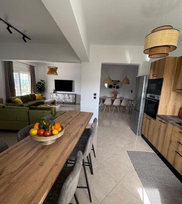 Asklipiio House | Jojo's Home