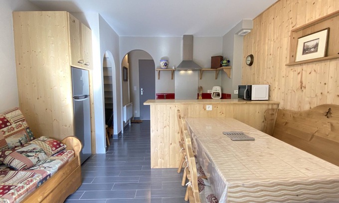 Cauterets Apartment | Joli chalet 60m2 proche du centre. parking. balcon