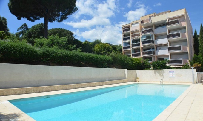 Cavalaire-sur-Mer Apartment | Joli studio cabine Vue Mer dans une Résidence avec Piscine
