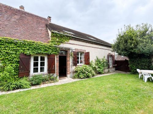 La Lande-sur-Eure House | Jolie maison de campagne jardin barbecue billard