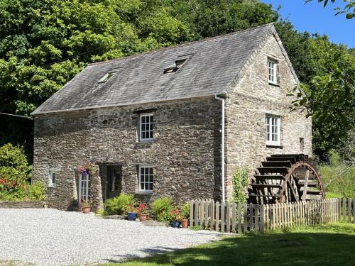 Liskeard House | Jopes Mill and Lodge