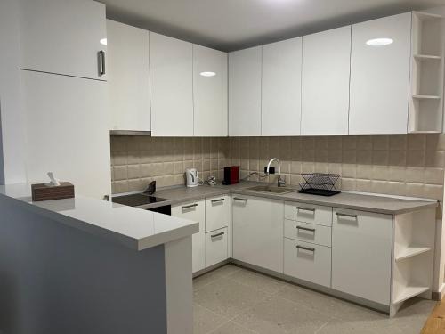 Đeram Apartment | Joy apartment Vracar 3 bedrooms 2 bathrooms