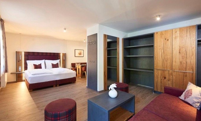 Maria Alm am Steinernen Meer House | Juniorsuite Eiche - Gasthof Hotel Handlerhof