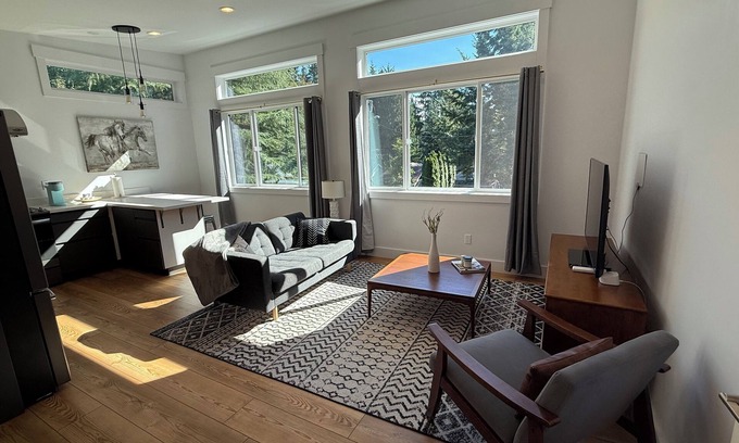 Juanita House | Juanita Lake Escape