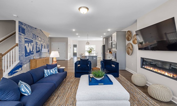 Wake Forest Condo | Julianne - Luxury 4 BR Rooftop Deck + Garage