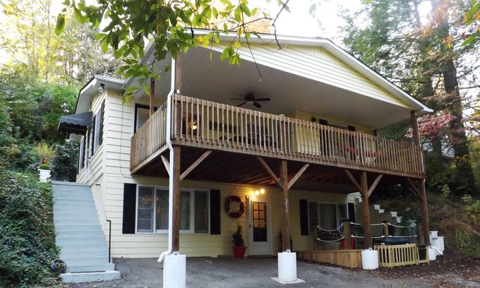 Lake Junaluska House | Junaluska lake-lake