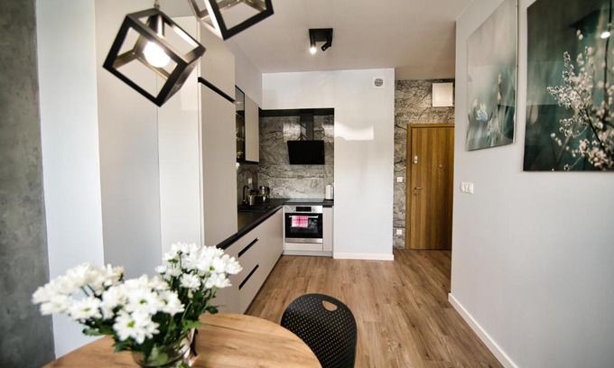 Zator Apartment | Just 5 by Housine