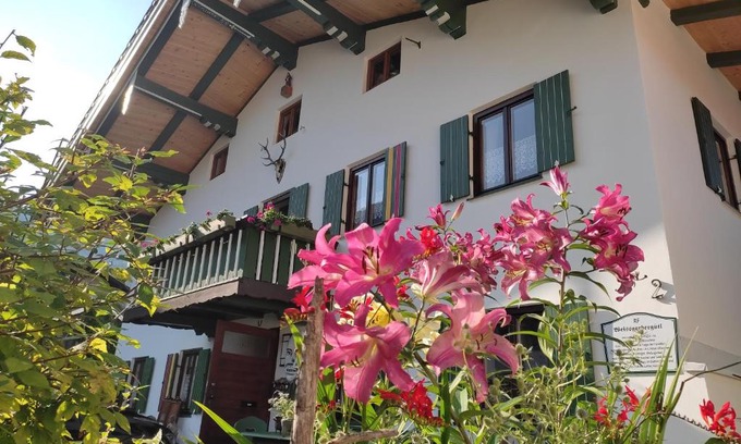 Marquartstein Apartment | Künstlerhaus Weissgerbergütl