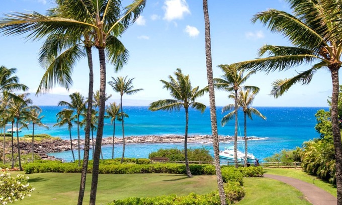 Montage Kapalua Bay Condo | K B M Resorts: Luna At Montage Kapalua Bay, Luxury, Ocean View, 3 Bedrooms, L'Occitane Amenities, Beach Gear, 2900 Sq/ft, Includes Rental Car!