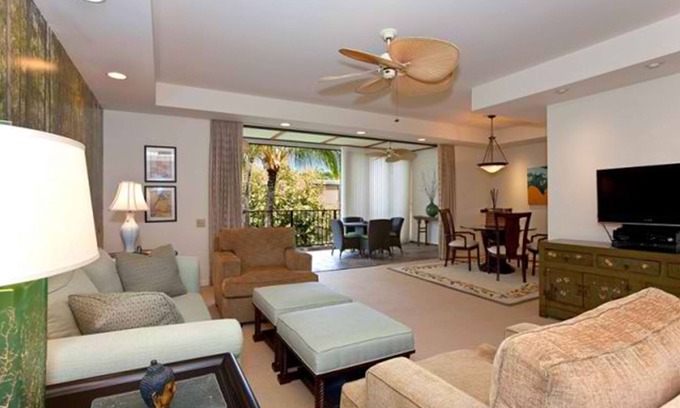 Waialae Iki Condo | Kahala Beach #446 Vacation Rental