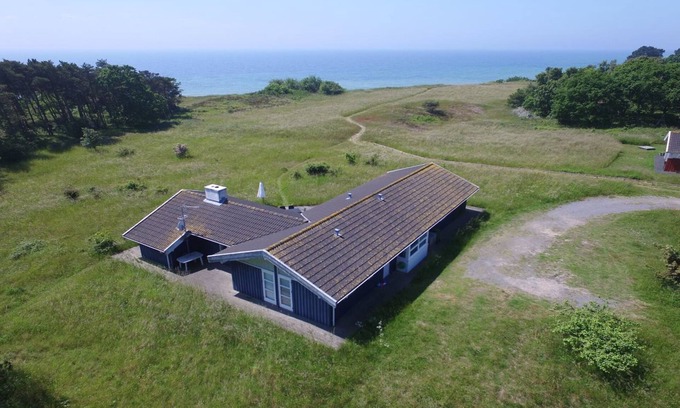 Oster Somarken House | "Kajsa" - 50m from the sea by Interhome