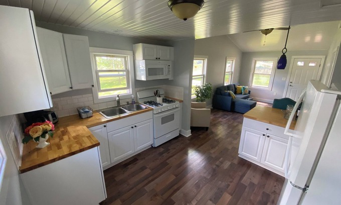 Kalamazoo House | Kalamazoo's Cozy Cottage