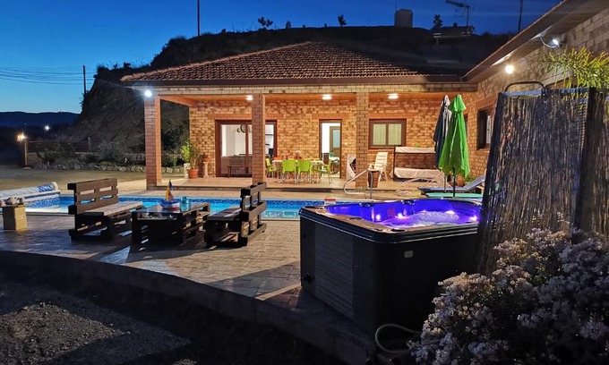 Vasa Koilaniou House | Kalamospito Holiday House