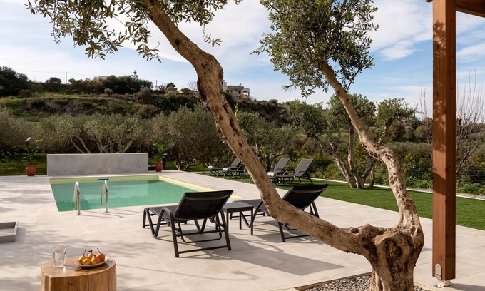Adelianos Kampos Villa | Kallistefanos Villa, a Nature Inspired Retreatn