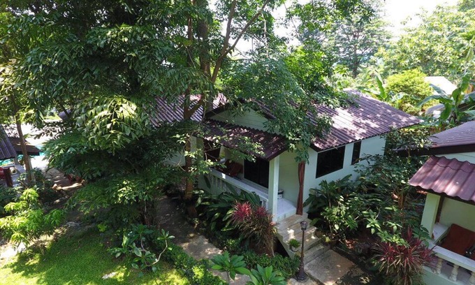Bai Lan Hotel | Kamrai Resort