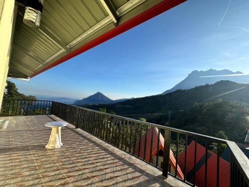 Kampung Kiau House | Kanso Hill Guesthouse