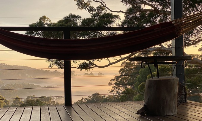 Shadforth House | Karri Vista - peaceful setting with valley views